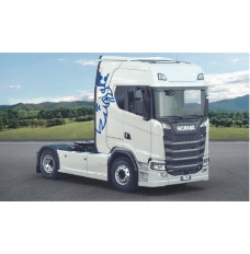 Plastic model Scania 770S V8 White Cab 1 24