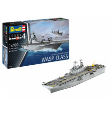 Plastic model US Navy Assault Carrier 1 700