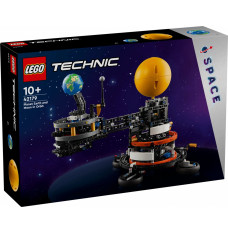 Technic blocks 42179 Planet Earth and the Moon in orbit