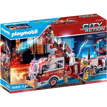 Figures set City Action 70935 Rescue Vehicles: Fire Engine with Tower Ladder