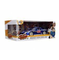 Vehicle with figure Street Fighter 1993 Mazda RX7 1 24