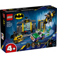 Bricks Super Heroes 76272 Batcave with Batman, Batgirl and The Joker